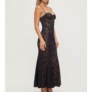 Black Lace Strapless Mermaid Gown